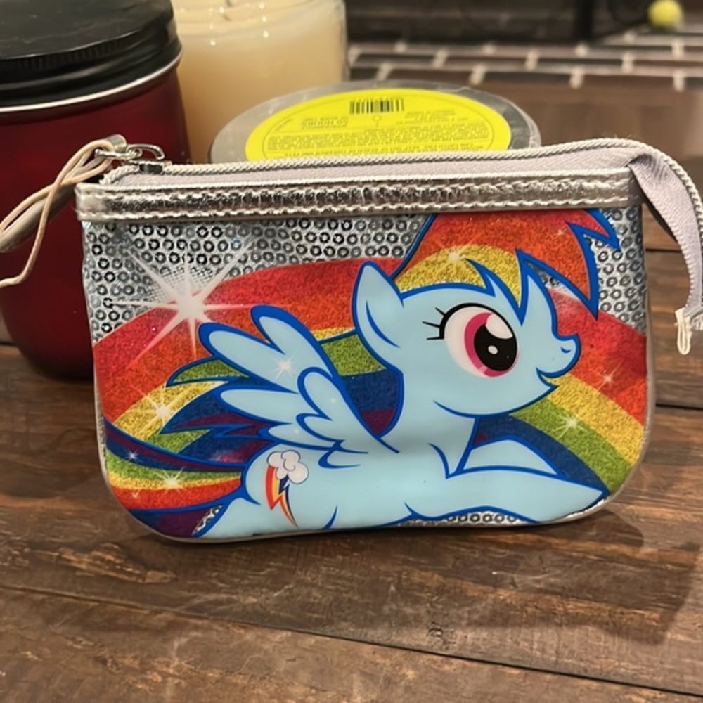 Loungefly x My Little Pony Dash pouch - Picture 13 of 14